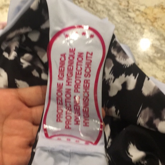 NWT TOPSHOP REVERSIBLE CHEETAH PRINT SWIMSUIT - Picture 6 of 7